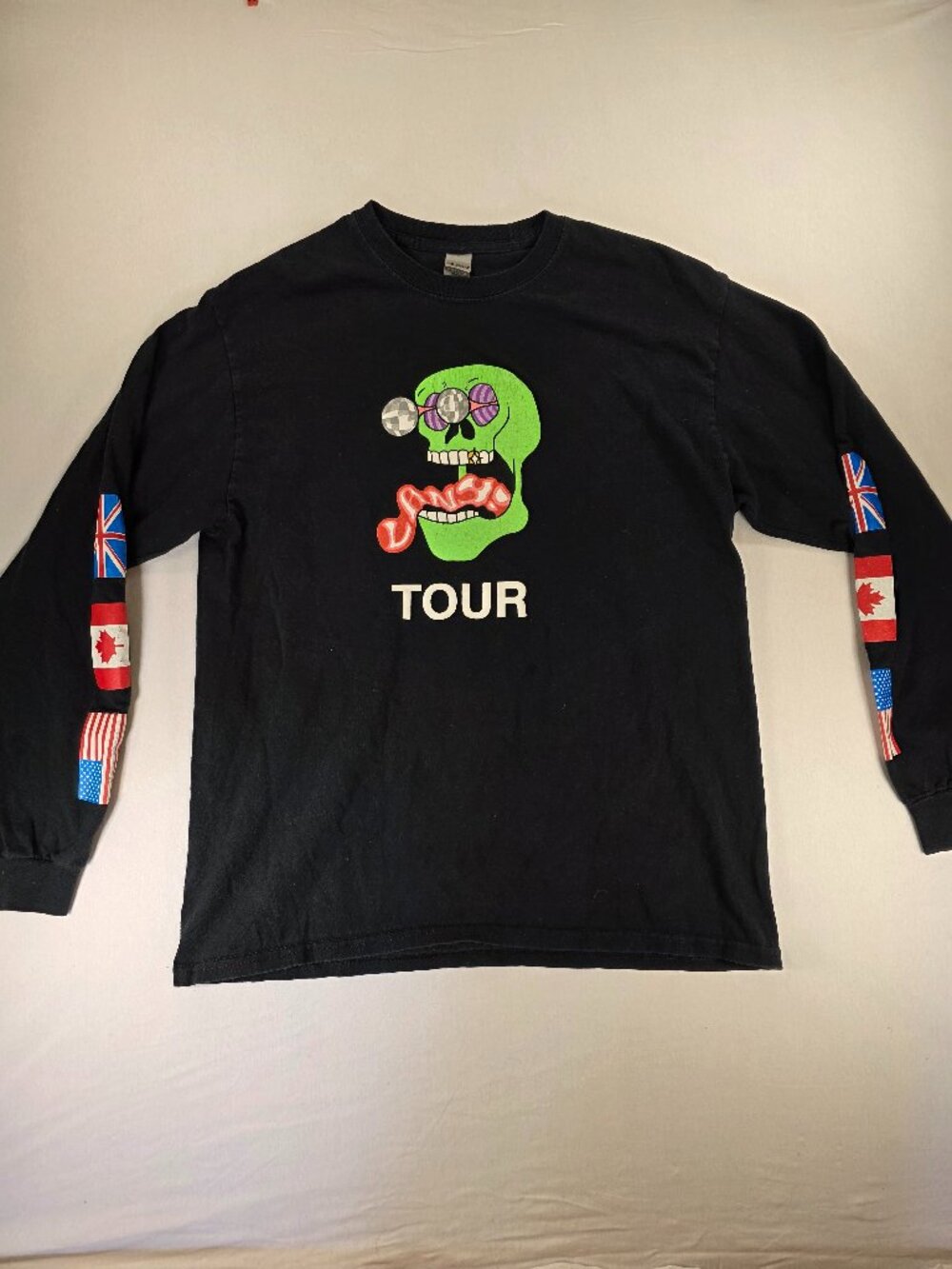 Y2K GGBBXX 21 World Tour By A Musical Trio Graphic Tee size Large Unisex Adult